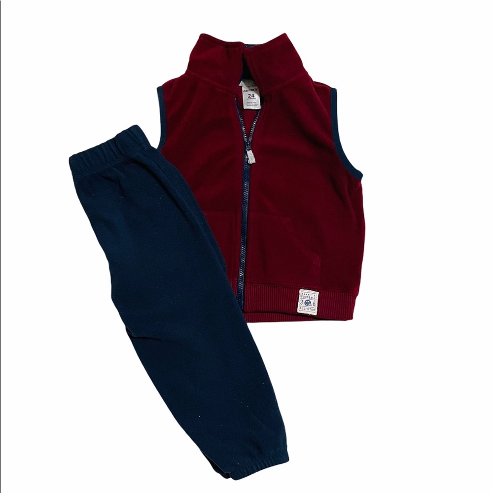 Carter’s Size 24 Month Fleece Outfit